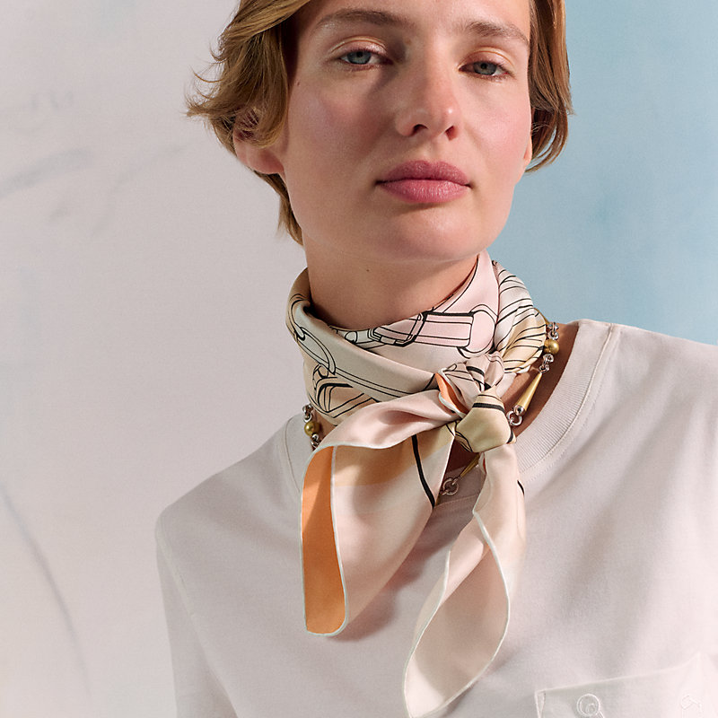 HERMES スカーフ Grand Tralala double face scarf 90 両面 直営 Grand Tralala double face scarf 90 | Hermès Mainland China